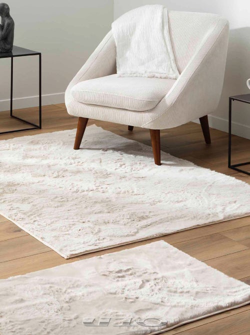 Tapis Feline Imitation Fourrure - Kiabi Tapis Feline Imitation Fourrure - Kiabi