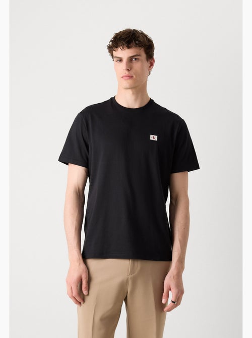 Tee Shirt Calvin Klein Badge 30s classic tee - Kiabi