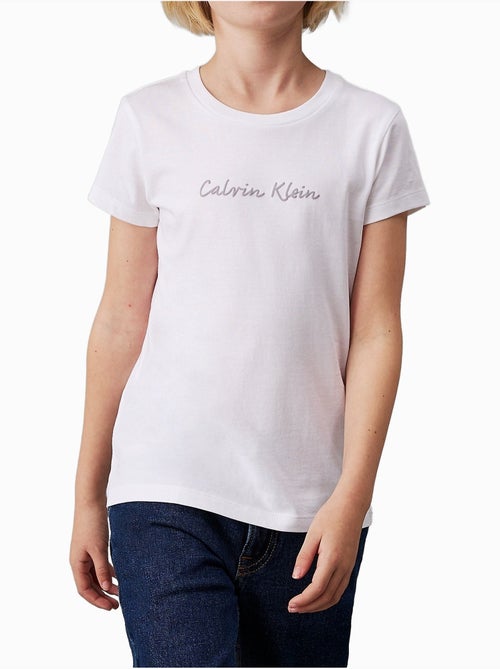Tee shirt Calvin Klein manches courtes - Kiabi Tee shirt Calvin Klein manches courtes - Kiabi