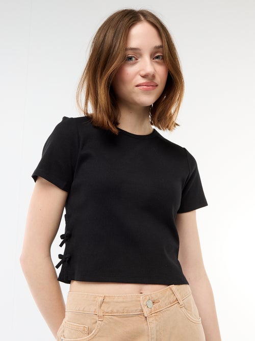Tee-shirt cropped côtelé avec noeuds - Kiabi