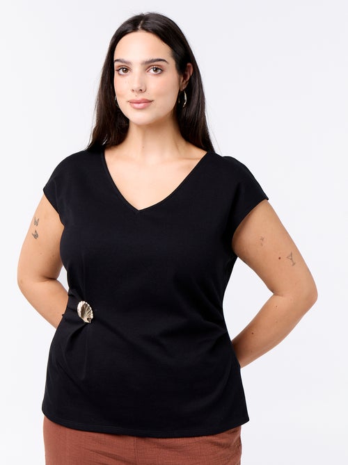 Tee-shirt drapé avec bijou doré - Kiabi