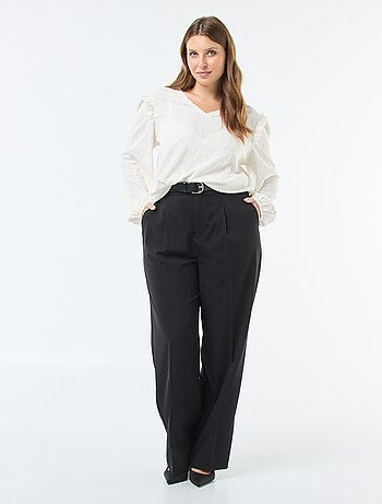 Tee-shirt en maille ajourée avec épaules volantées