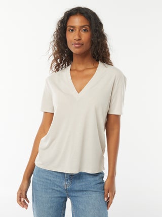 Tee-shirt manches courtes avec encolure en V