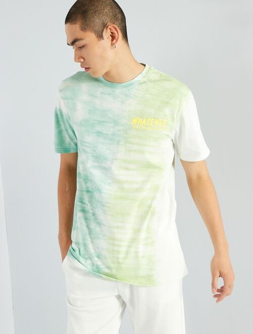 Tee shirt tie and dye