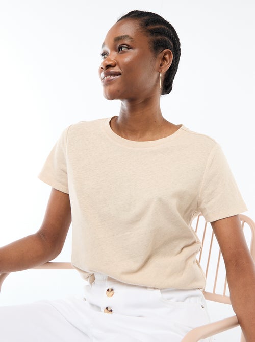 Tee-shirt uni à manches courtes et col rond - Kiabi