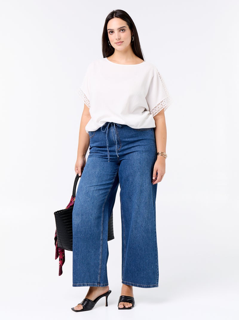 Tee-shirt uni avec broderie et macramé aux manches Blanc - Kiabi