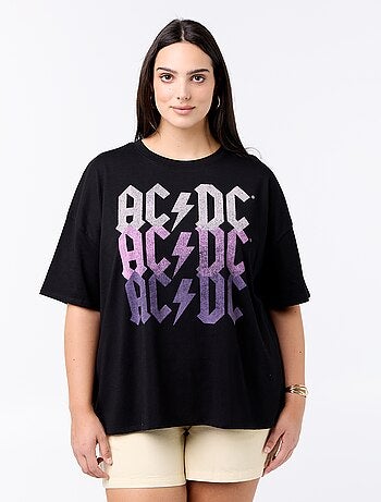Tee-shirt uni avec broderie et macramé aux manches