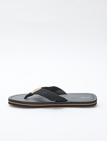 Teenslippers met stoffen bandjes