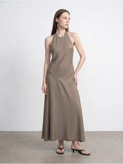 Tencel maxi-jurk met halternek dilvin - Kiabi Tencel maxi-jurk met halternek dilvin - Kiabi