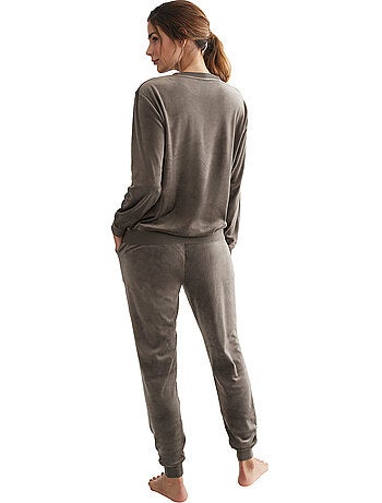 Tenue détente et intérieur pyjama pantalon sweat sport