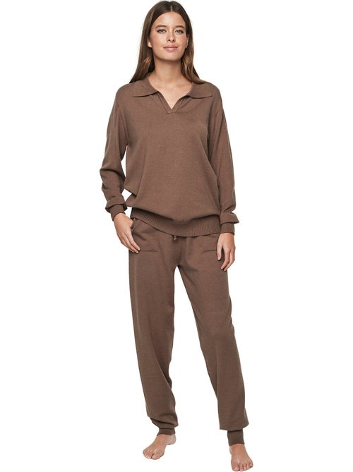 Tenue détente pyjama pantalon top col polo p108 minimal premium - Kiabi Tenue détente pyjama pantalon top col polo p108 minimal premium - Kiabi