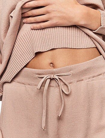 Tenue détente pyjama pantalon top col rond p108 minimal premium