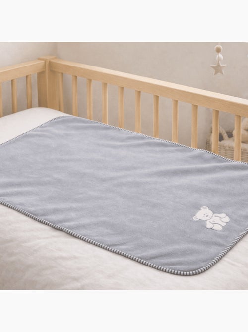 Tom Kids - Plaid doux avec motif ourson - Kiabi Tom Kids - Plaid doux avec motif ourson - Kiabi
