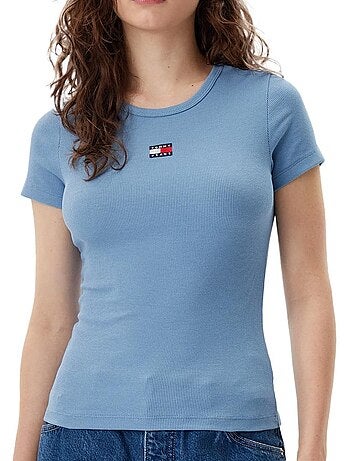 Tommy hilfiger dames t-shirt met roze badge