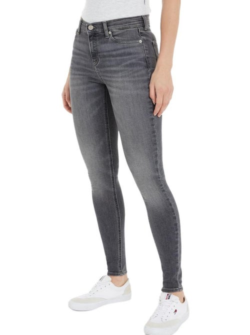 Tommy Hilfiger Nora Slim Fit Dames Jeans Grijs - Kiabi Tommy Hilfiger Nora Slim Fit Dames Jeans Grijs - Kiabi
