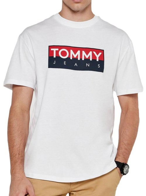 Tommy Hilfiger Regular Fit Wit T-shirt voor Heren - Kiabi Tommy Hilfiger Regular Fit Wit T-shirt voor Heren - Kiabi
