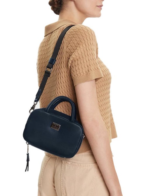 Tommy Hilfiger Tjw American Cool Marine Dames Handtas - Kiabi Tommy Hilfiger Tjw American Cool Marine Dames Handtas - Kiabi