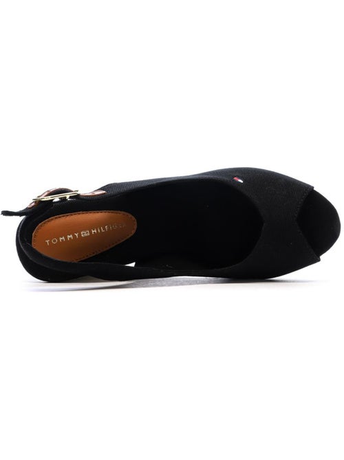 Tommy Hilfiger Zwarte Wedge Sandalen voor Dames - Kiabi Tommy Hilfiger Zwarte Wedge Sandalen voor Dames - Kiabi