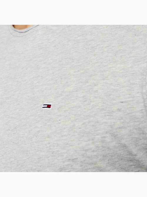 Tommy Jeans Slim Fit Heren T-shirt Grijs Gemêleerd - Kiabi Tommy Jeans Slim Fit Heren T-shirt Grijs Gemêleerd - Kiabi
