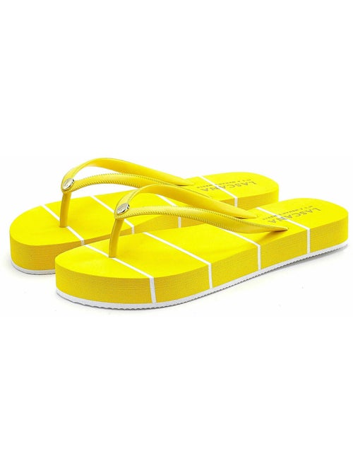 Tongs de plage rayées jaune - Kiabi Tongs de plage rayées jaune - Kiabi