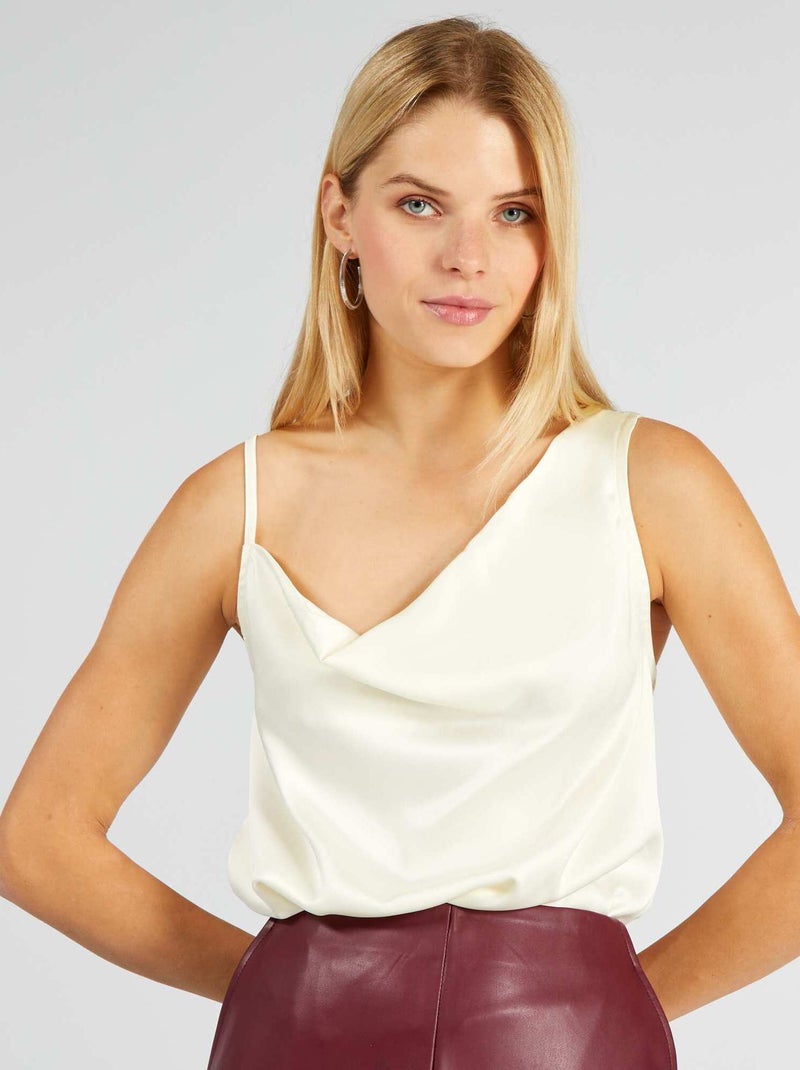 Top asymétrique à fine bretelles Blanc - Kiabi