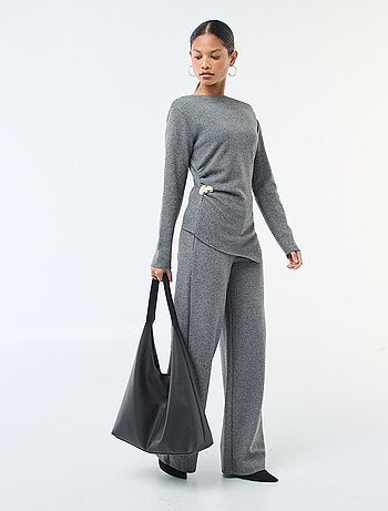 Top en maille asymétrique