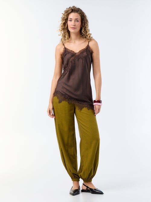 Top satiné asymétrique avec dentelle - Kiabi