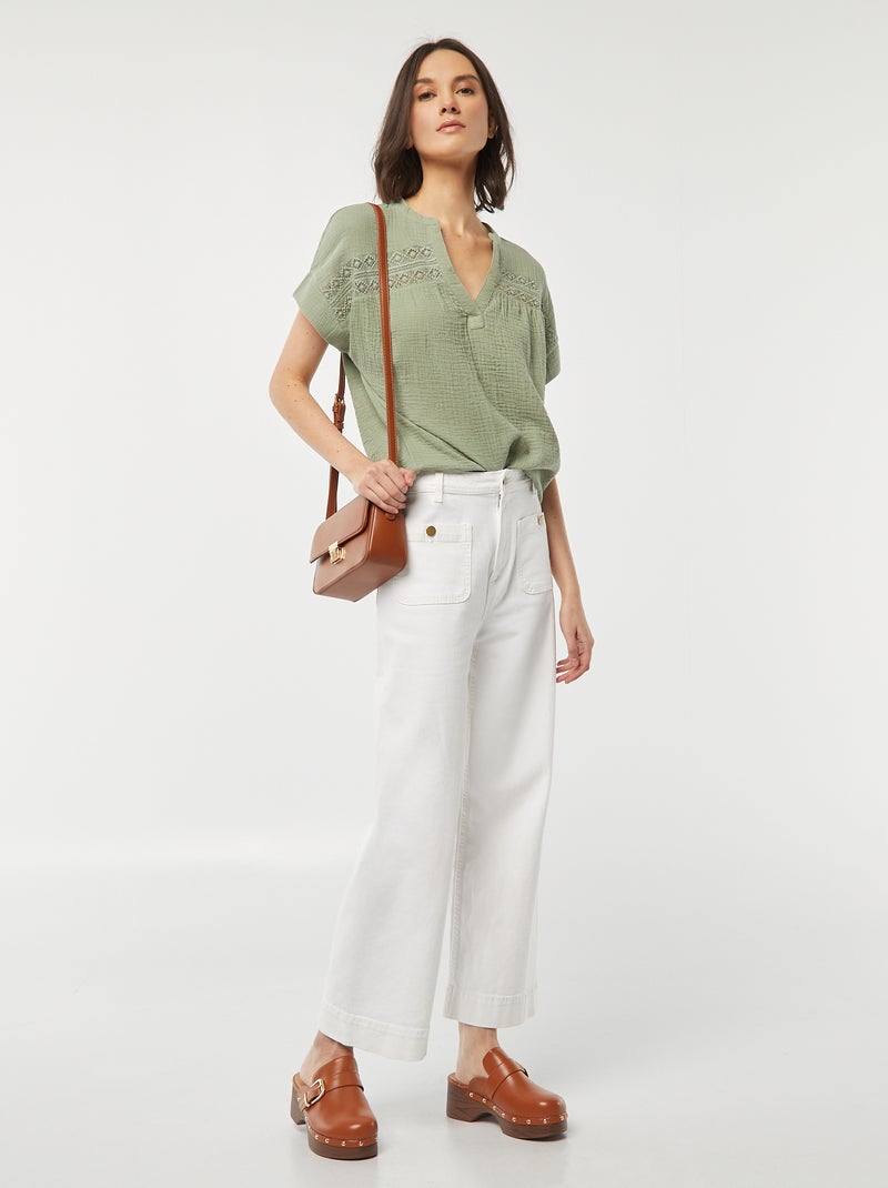 Top van zachte, luchtige katoen met borduursels Groen - Kiabi