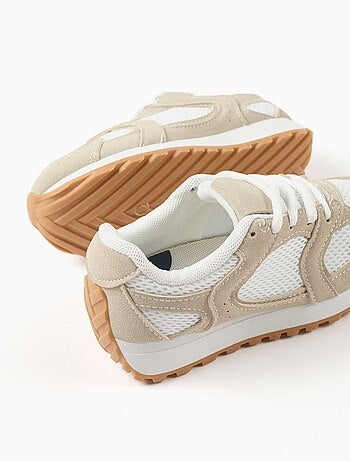Trainers met veters en antislip rubberen zool