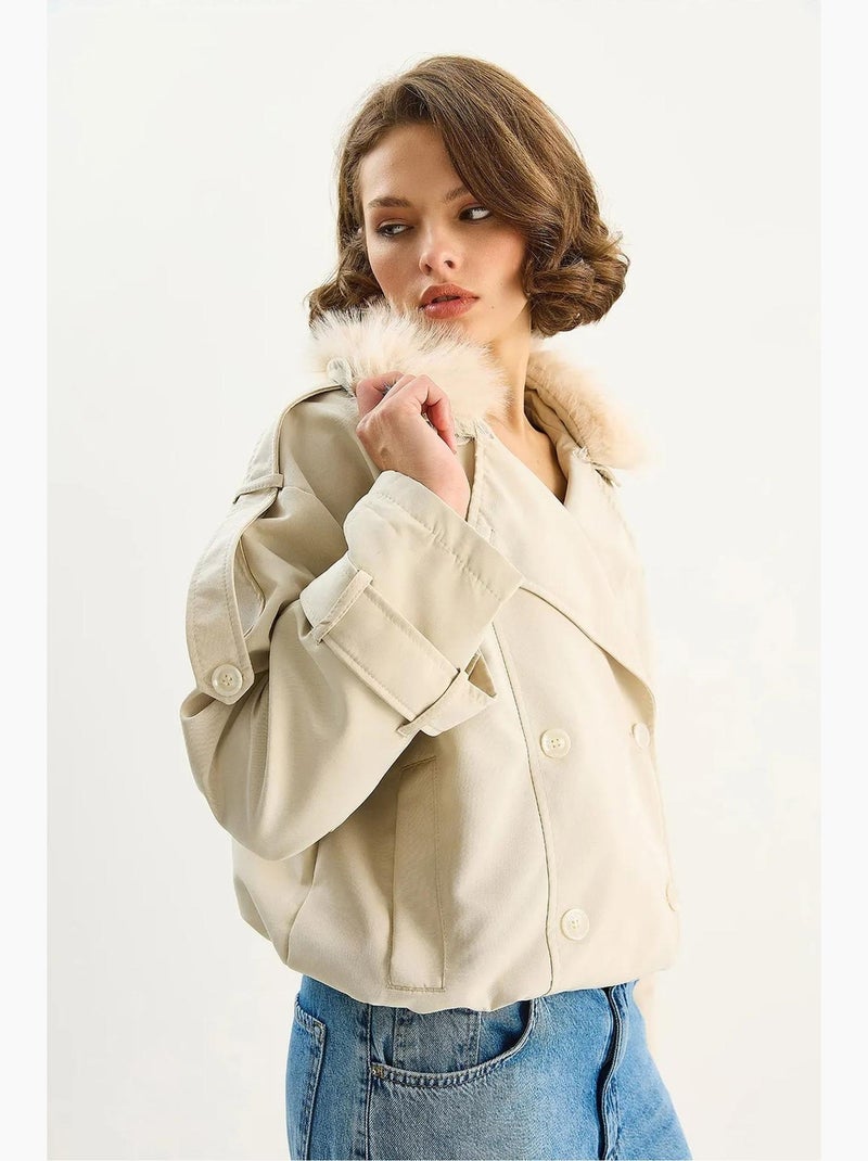Trench-coat en fausse fourrure avec fermeture à boucle lucci Sable - Kiabi