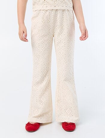 Tricot broek met haakeffect en flarepijp