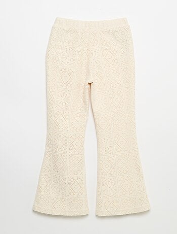 Tricot broek met haakeffect en flarepijp