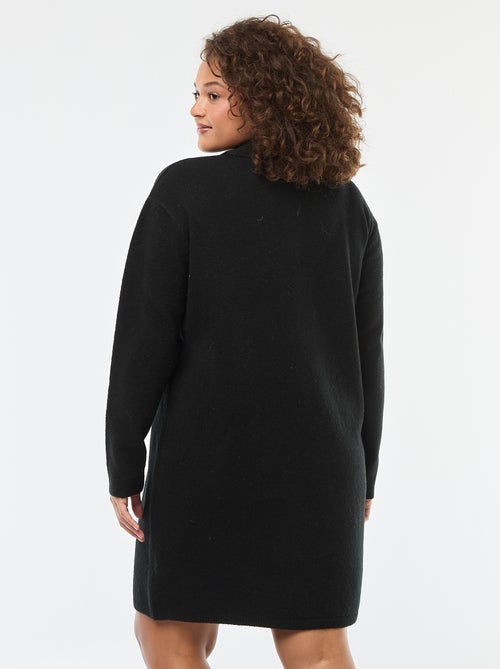 Trui-jurk van zwaar tricot met goudkleurige knoopjes - Kiabi