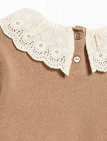 Trui met fantasiekraag van broderie anglaise
