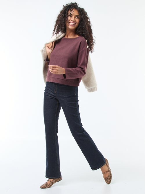 Trui met goudkleurige knopen op de schouder - Kiabi Trui met goudkleurige knopen op de schouder - Kiabi