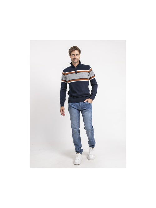 Trui met ritssluiting in de hals en logo - Kiabi Trui met ritssluiting in de hals en logo - Kiabi