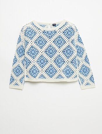 Trui van ajourtricot met bloemenborduursels