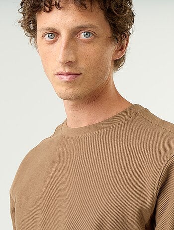 Trui van fijnribgebreid materiaal
