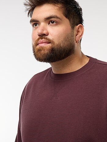 Trui van ribstof met ronde hals