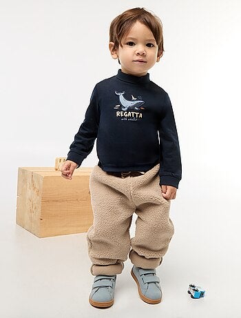 Truitje met opstaande kraag en print met reliëf