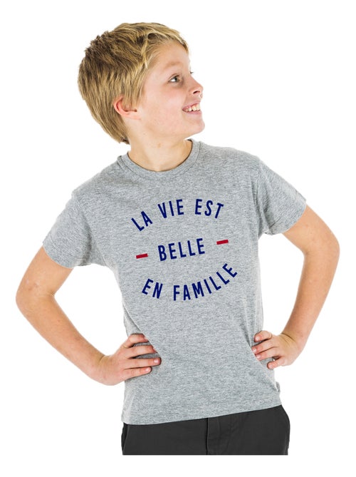 Tshirt Enfant LA VIE EST BELLE EN FAMILLE - Kiabi Tshirt Enfant LA VIE EST BELLE EN FAMILLE - Kiabi