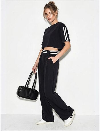 Tweedelige set met t-shirt met ronde hals en wijde broek lucci