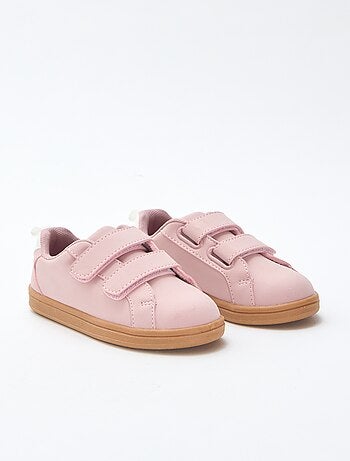 Tweekleurige lage sneakers van suèdine met klittenband