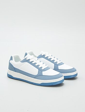 Tweekleurige, lage sneakers