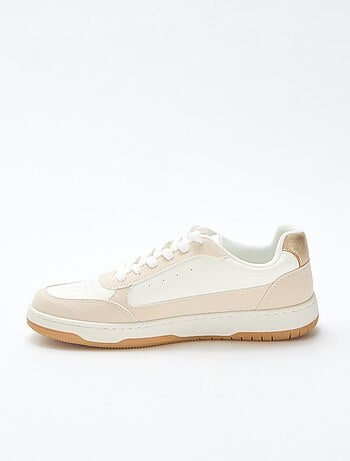 Tweekleurige sneakers met goudkleurige details