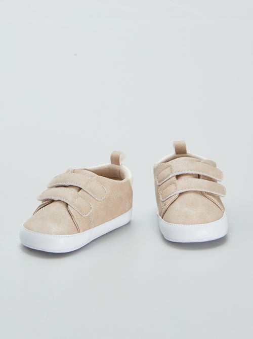 Tweekleurige sneakers met klittenband - Kiabi Tweekleurige sneakers met klittenband - Kiabi