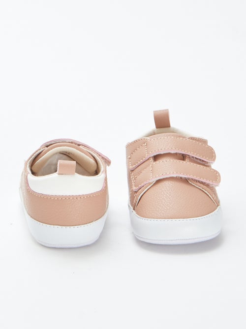 Tweekleurige sneakers met klittenband - Kiabi Tweekleurige sneakers met klittenband - Kiabi