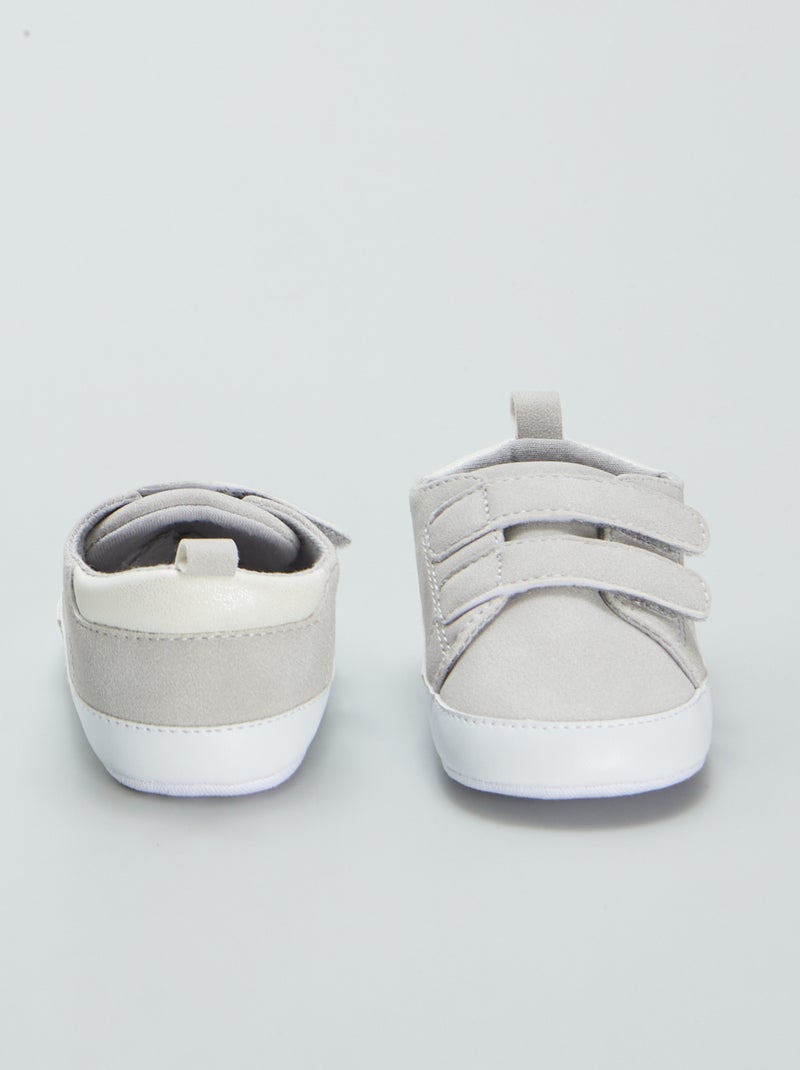 Tweekleurige sneakers met klittenband GRIJS - Kiabi