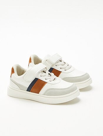 Tweekleurige sneakers met klittenband