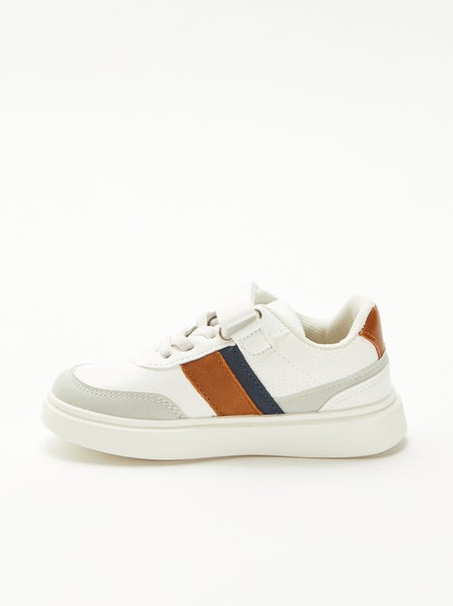 Tweekleurige sneakers met klittenband - Kiabi Tweekleurige sneakers met klittenband - Kiabi